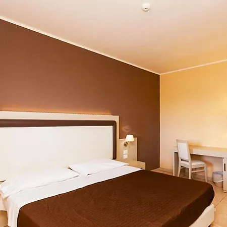 Hotell Vale-mare-tropea 3*